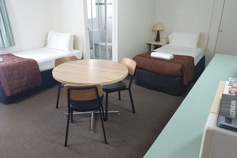 Earls Court Motor Inn - Tweed Heads Accommodation 3
