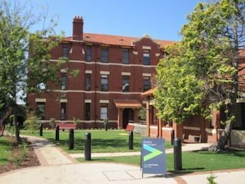 Roxburgh Park VIC Tweed Heads Accommodation