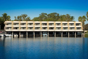 Capri Waters Country Club - Tweed Heads Accommodation 2