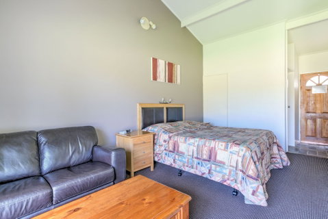 Bairnsdale Motor Inn - Tweed Heads Accommodation 5