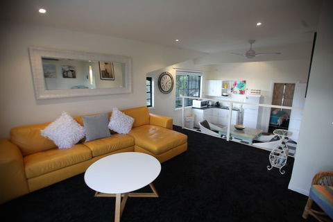 Amore At The Beach - Tweed Heads Accommodation 5