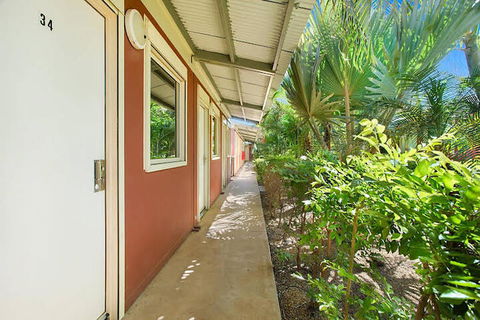 Karratha Motel - Tweed Heads Accommodation 0