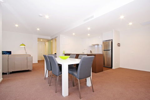 Accommodate Canberra - IQ - Braddon - Tweed Heads Accommodation 6