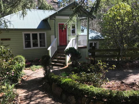 Highland Cottage - Tweed Heads Accommodation 4