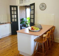 The Bank B  B West Wyalong - Tweed Heads Accommodation