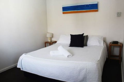 Ocean Side Hawks Nest - Tweed Heads Accommodation 0