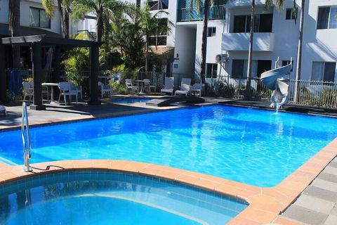 Ocean Side Hawks Nest - Tweed Heads Accommodation 3