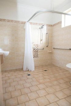 A-line Motel - Tweed Heads Accommodation 5