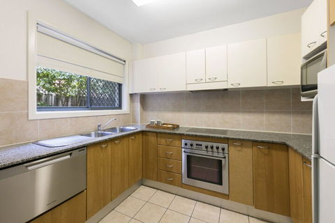 Waldorf Hornsby Residential Apartments - Tweed Heads Accommodation 3