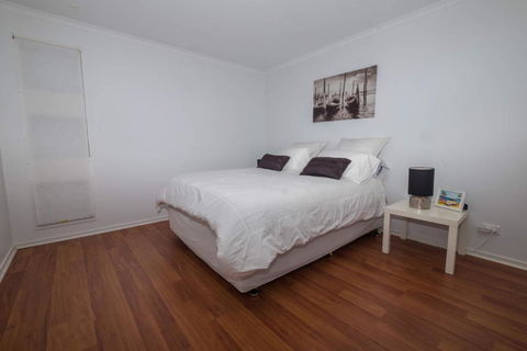 Demure Charm - Tweed Heads Accommodation 2