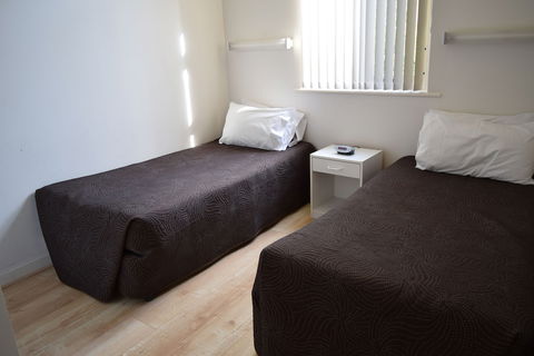 Glenelg Holiday Apartments- Corfu - Tweed Heads Accommodation 0