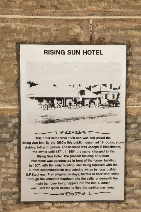 The Rising Sun Hotel - Tweed Heads Accommodation 6