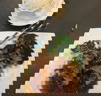 The Pot Sticker - Tweed Heads Accommodation