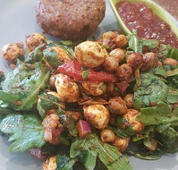 Crooked Kitchen - Tweed Heads Accommodation