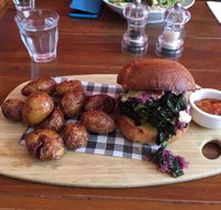 Huski Cafe - Tweed Heads Accommodation