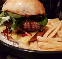 Milch Cafe Bar - Tweed Heads Accommodation