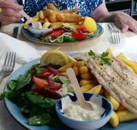 Blue Bee Cafe - Tweed Heads Accommodation