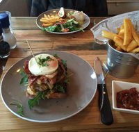The Front Paddock Cafe - Tweed Heads Accommodation