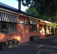 Moyhu Hotel - Tweed Heads Accommodation