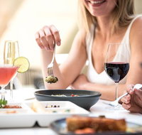 Junction Hotel Restaurant - Tweed Heads Accommodation