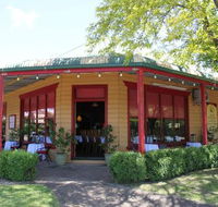 Pizza's In The Mist - Tweed Heads Accommodation