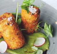 No 10 Restaurant  Bar - Tweed Heads Accommodation