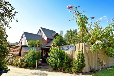 Blue Earth Cafe - Tweed Heads Accommodation 2