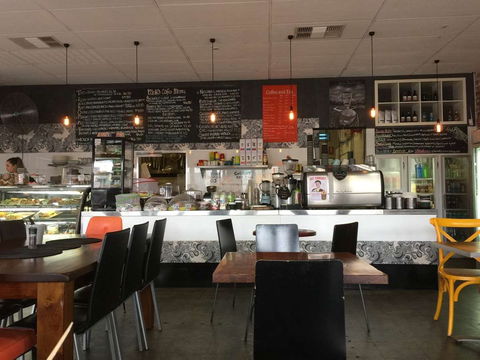 More Cafe - Tweed Heads Accommodation 0