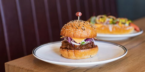 Fat Freddy's Beach Bar And Diner - Tweed Heads Accommodation 1