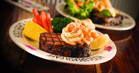 Hog's Australia's Steakhouse - Cleveland - Tweed Heads Accommodation 0