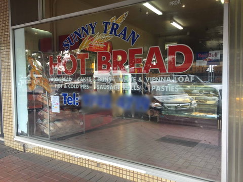 Sunny Tran Hot Bread - Tweed Heads Accommodation 0