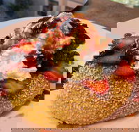 Flirting Shadows - Tweed Heads Accommodation