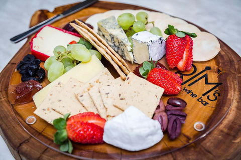 RJM's Wine Bar - Tweed Heads Accommodation 2