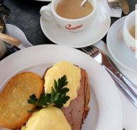 Happy River Cafe