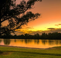 Three Birds Riverfront Restaurant - Tweed Heads Accommodation