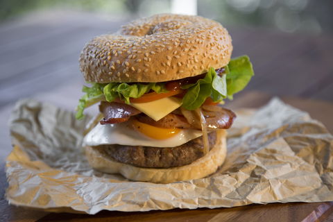Bucking Bull - Midland - Tweed Heads Accommodation 0