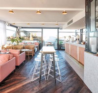 Henry Deane - Tweed Heads Accommodation