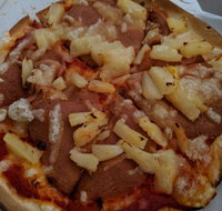 Eat Pizza