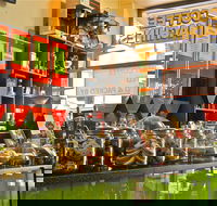 Last Hoot Cafe  Bar - Tweed Heads Accommodation