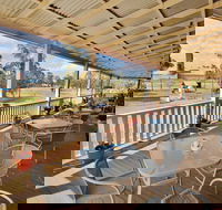Railway Hotel Bribbaree - Tweed Heads Accommodation
