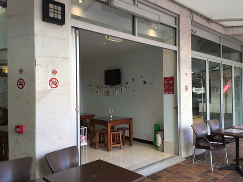 Digger's Pies - Tweed Heads Accommodation 0