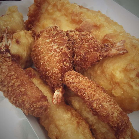 Fish & Chips Box - Tweed Heads Accommodation 0