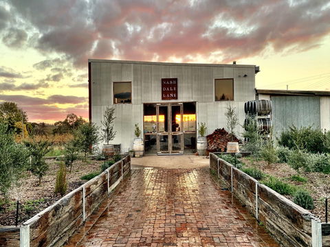 Nashdale Lane Wines Cellar Door - Tweed Heads Accommodation 1
