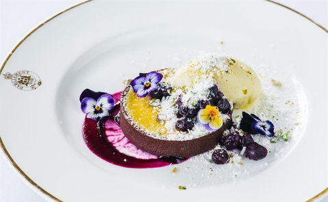 SJ's Brasserie - Tweed Heads Accommodation 10
