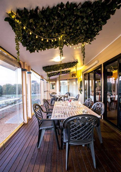 Jim Wong Restaurant - Tweed Heads Accommodation 7