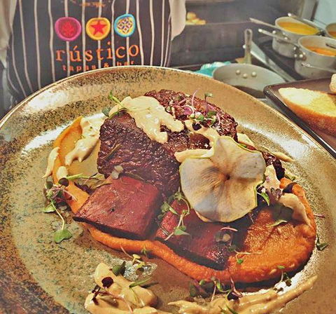 Everything But The Kitchen Sink - Tweed Heads Accommodation 6