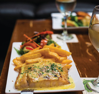 Dollys Bar  The Hibiscus Tavern - Tweed Heads Accommodation