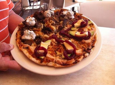 Zachary’s Gourmet Pizza Bar - Tweed Heads Accommodation 0
