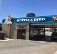 Bottle  Bird - Tweed Heads Accommodation