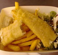 Two Birds  A Squid Food Company - Tweed Heads Accommodation